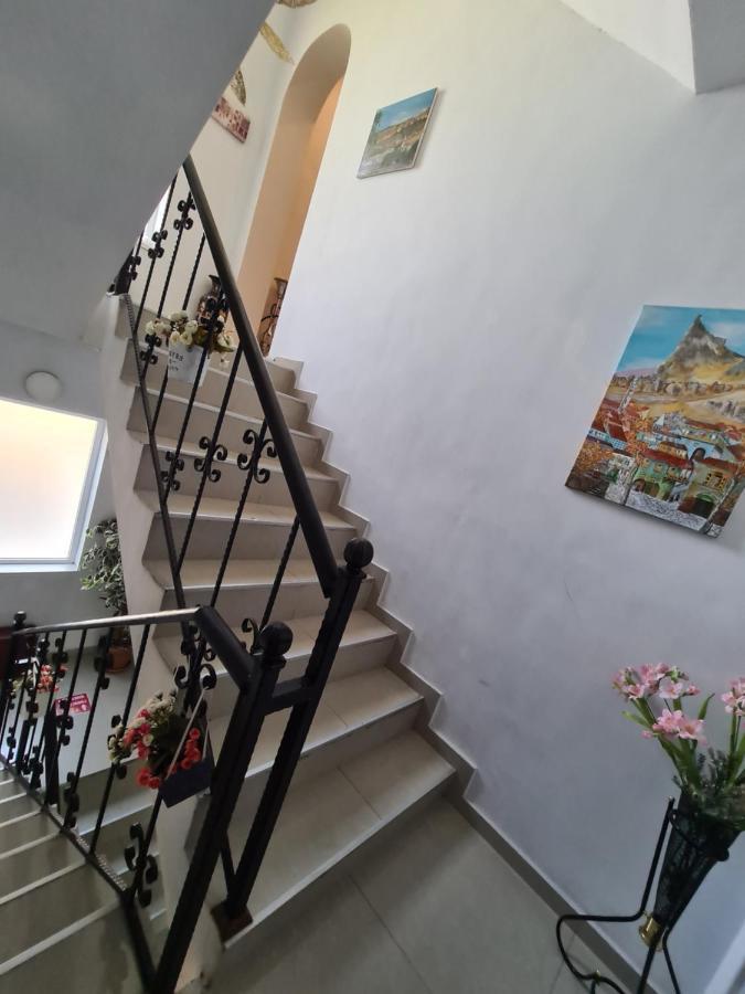 Shatell Tbilisi Buitenkant foto